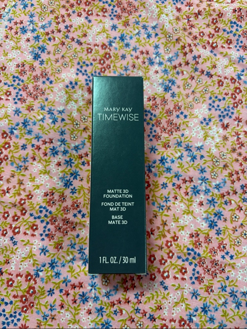 Beige C 220 - Mary Kay TimeWise Matte 3D Foundation